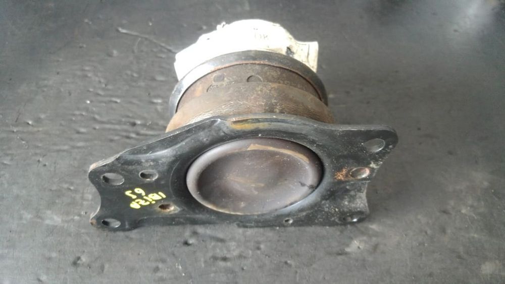 Suport tampon motor seat ibiza 6j 1.9 tdi bls 6q0199167dk