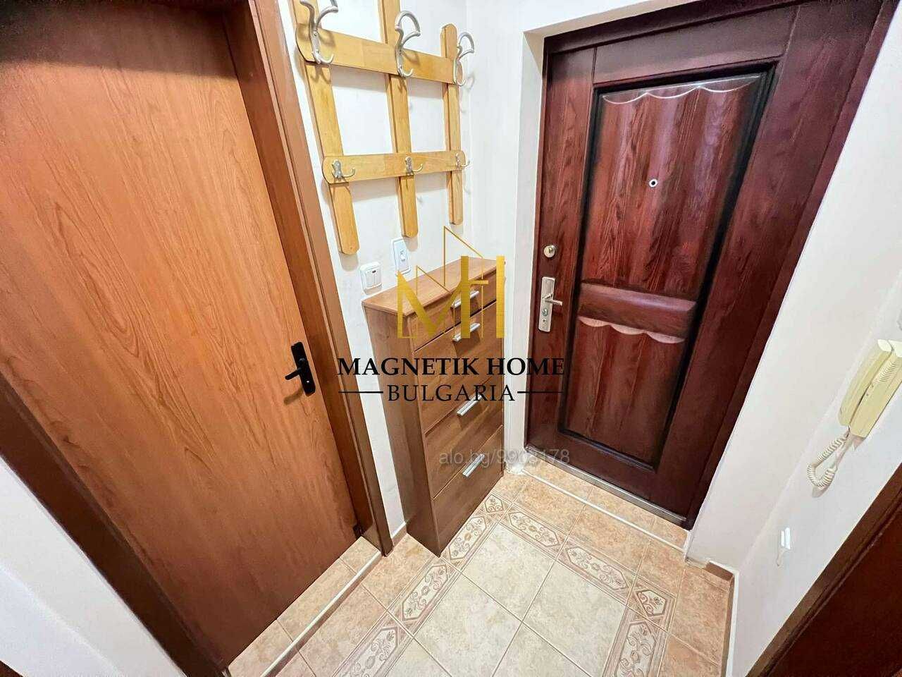 Дава се под наем Двустаен апартамент в Бургас, Център - 65 кв.м за 408 € - Снимка #6