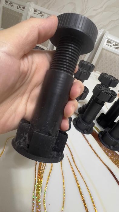 Продам новые  ножки на кухонную мебель