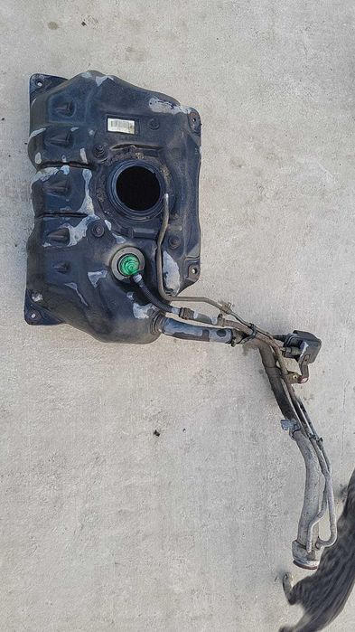 Топливный бак Toyota Yaris 2006г