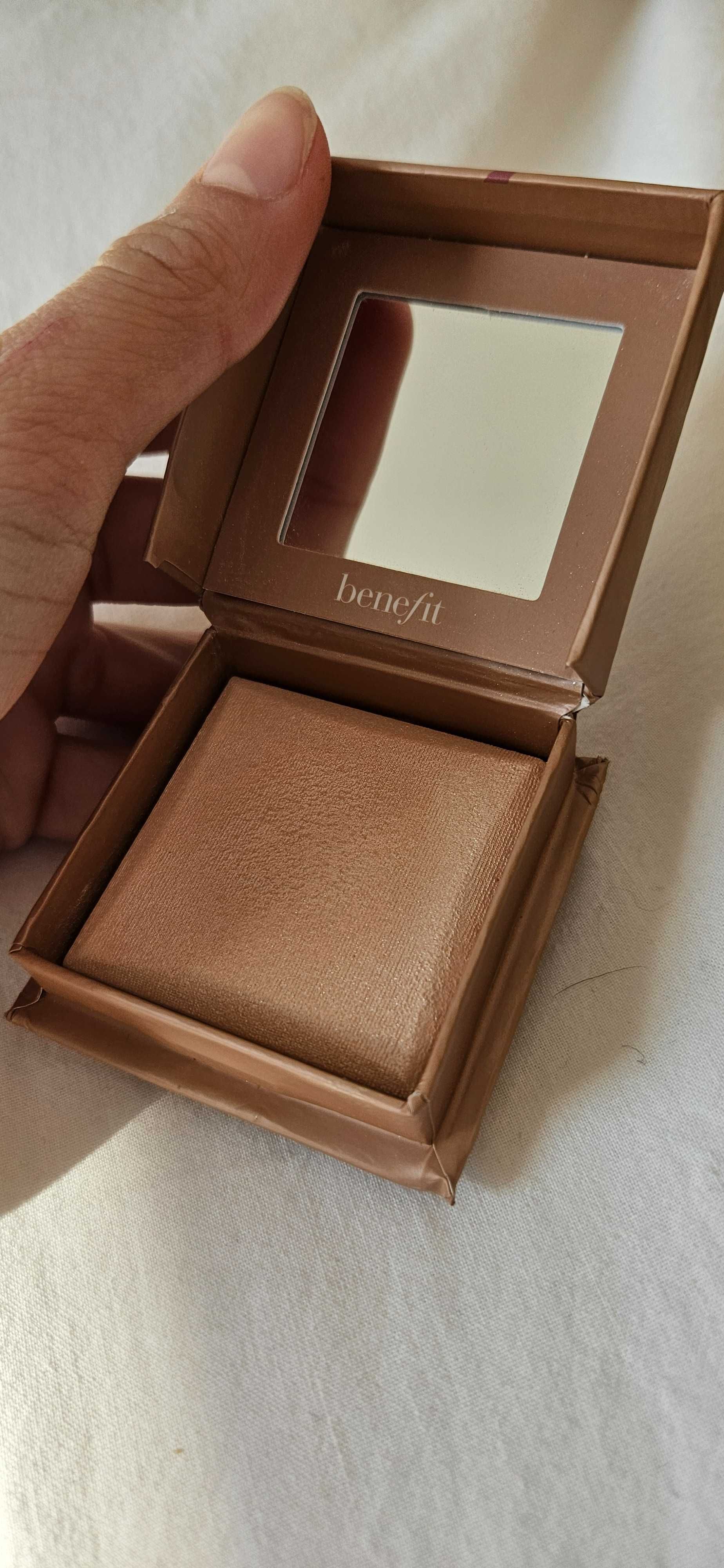 Benefit dandle lion hilighter
