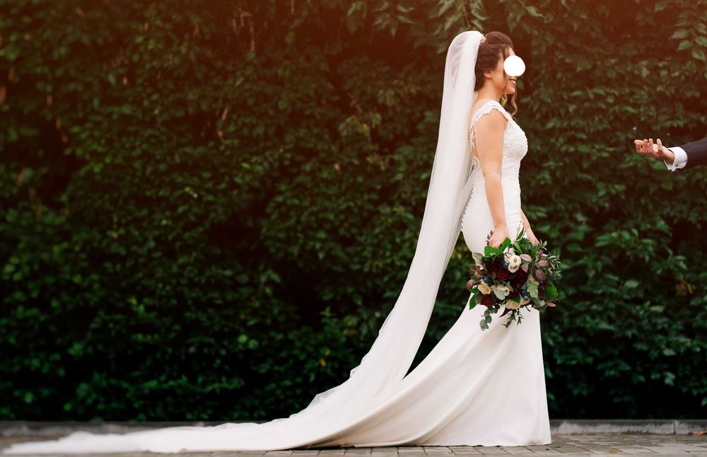 Vând rochie de mireasă sirenă