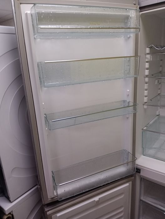 Иноксов комбиниран хладилник с фризер Миеле Miele с 2 години гаранция!