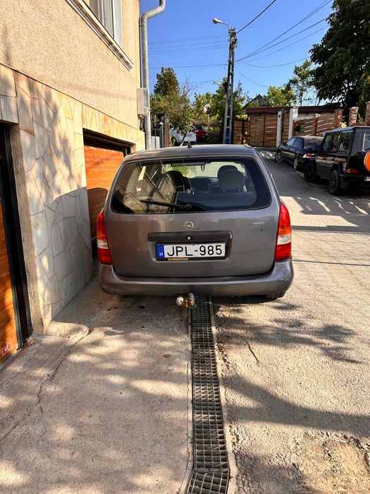 Opel astra caravan 2004