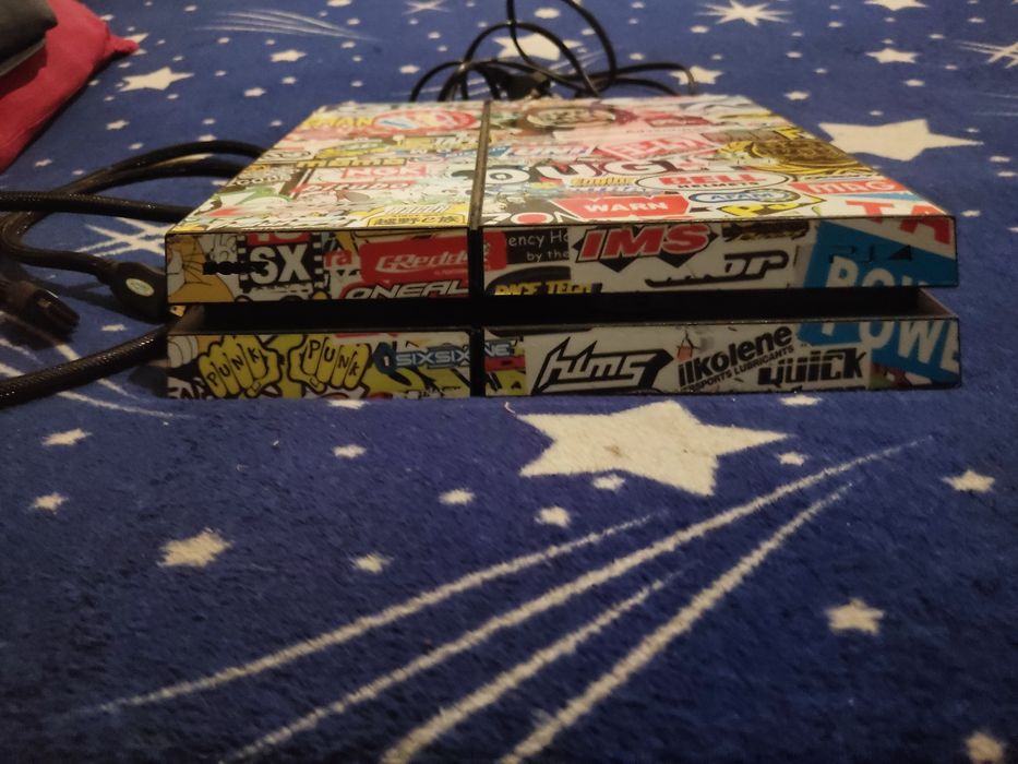 Vănd PS4 fara nicio problema !