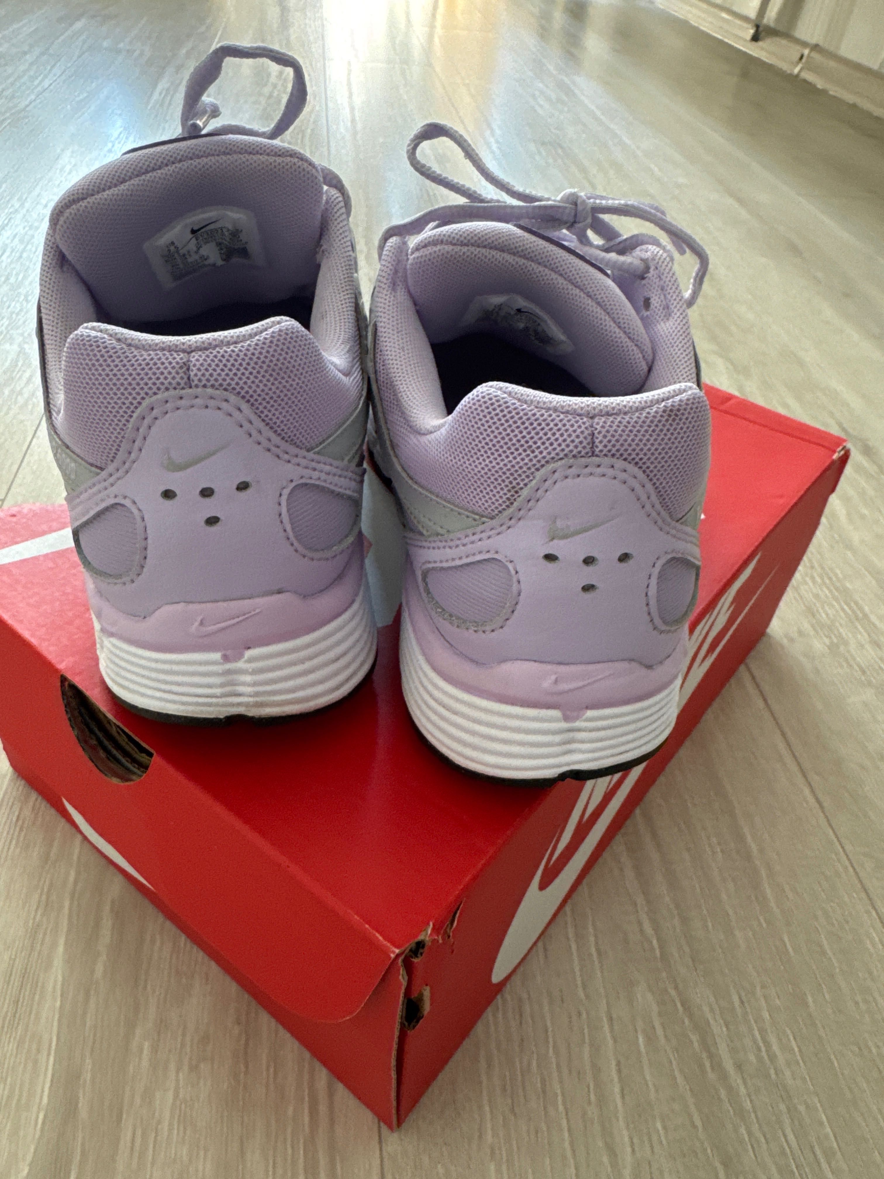 Дамски маратонки Nike p-6000
