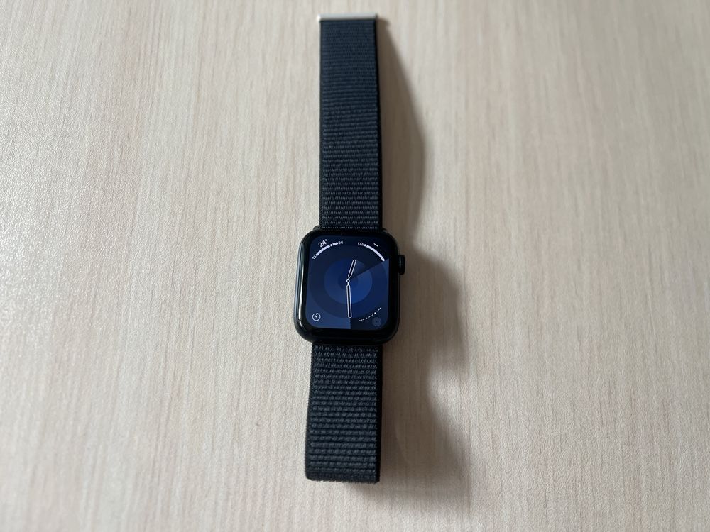 Продавам Apple Watch SE 2 44MM