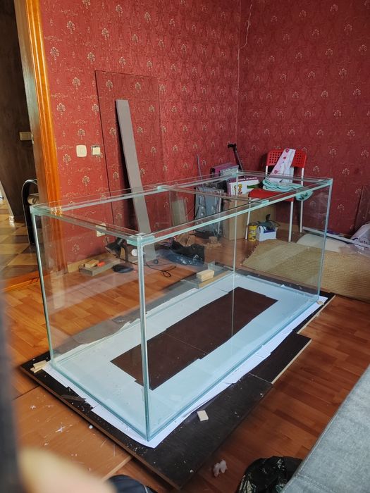 Продам   аквариум  500 литров