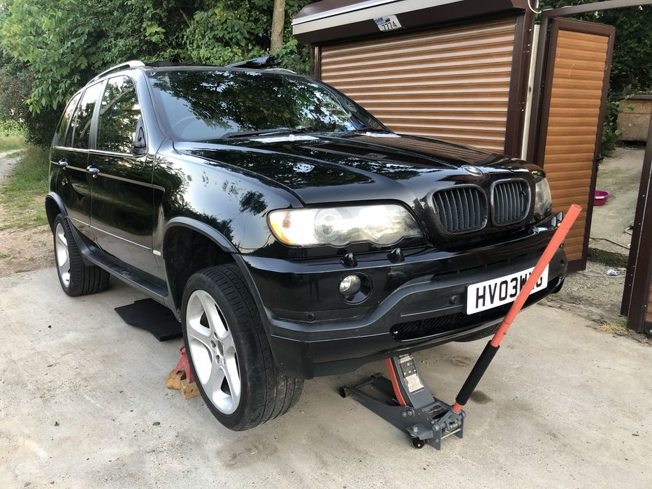 Bmw x5 4.6is части
