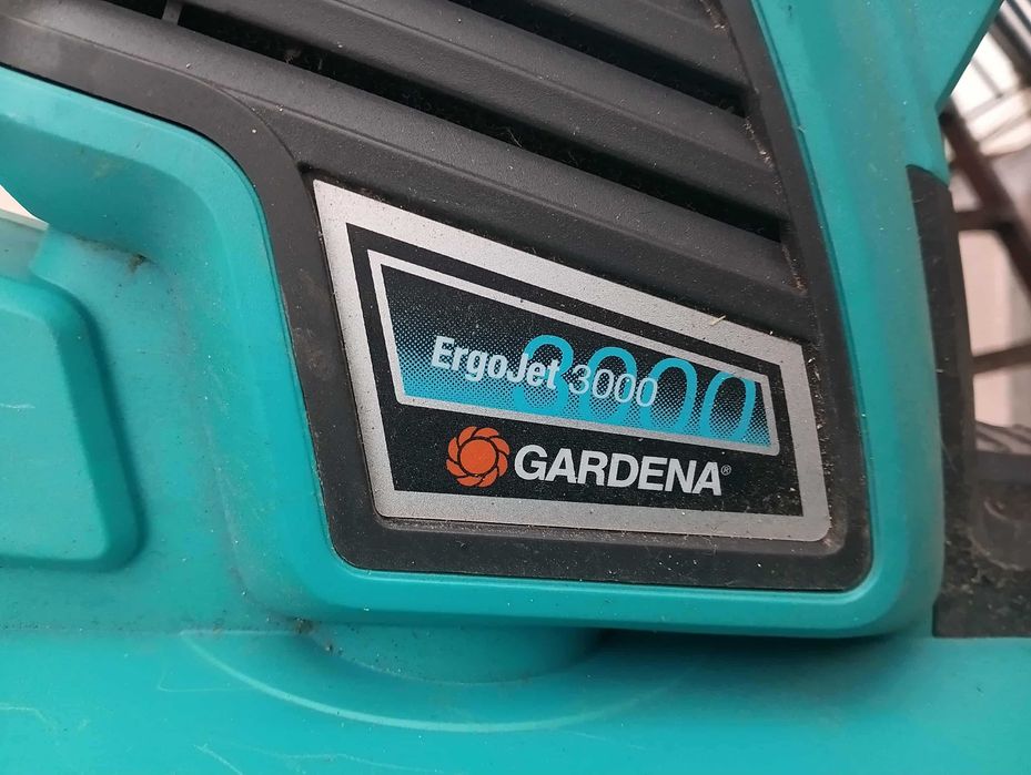 Електрическа метла GARDENA