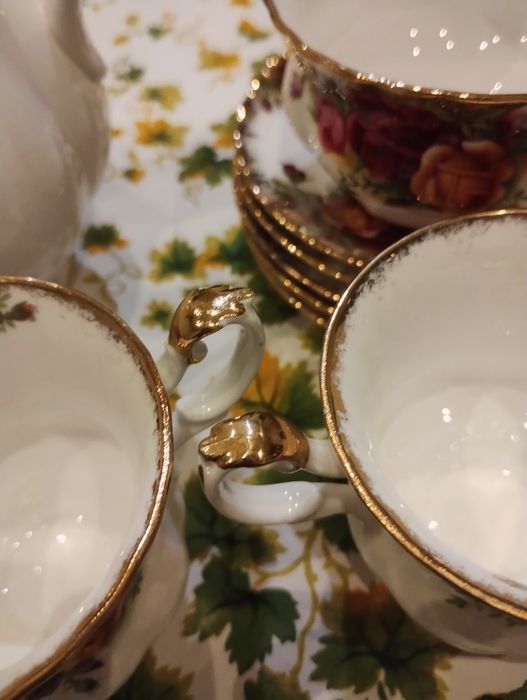 Old country roses за кафе