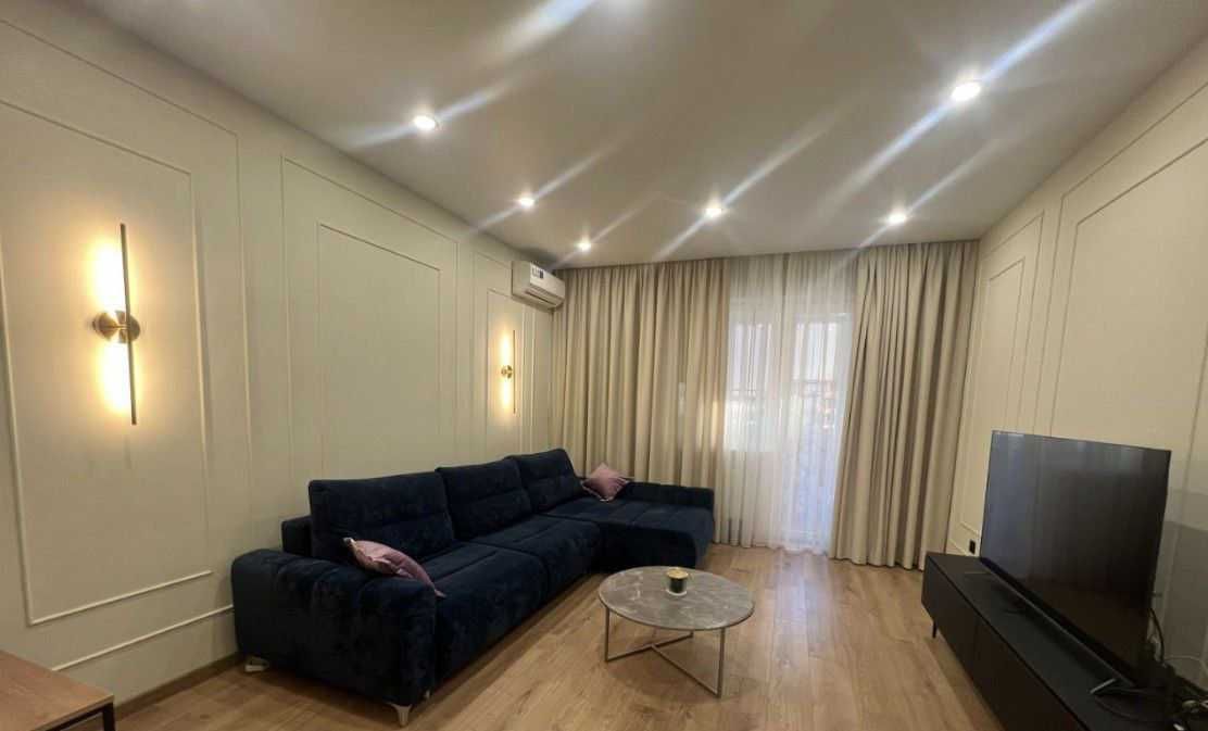 Дава се под наем Двустаен апартамент в София, Център - 76 кв.м за 485 € - Снимка #4