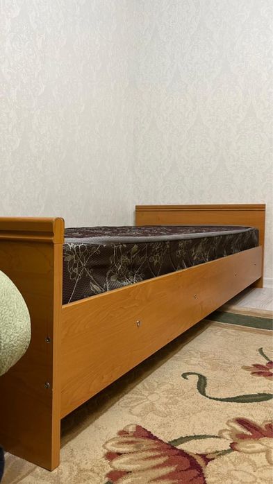 Кровать с ортопедическим матрасом