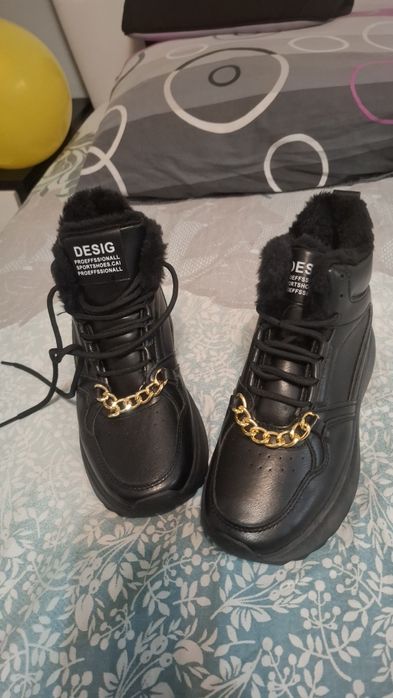 Зимни дамски боти