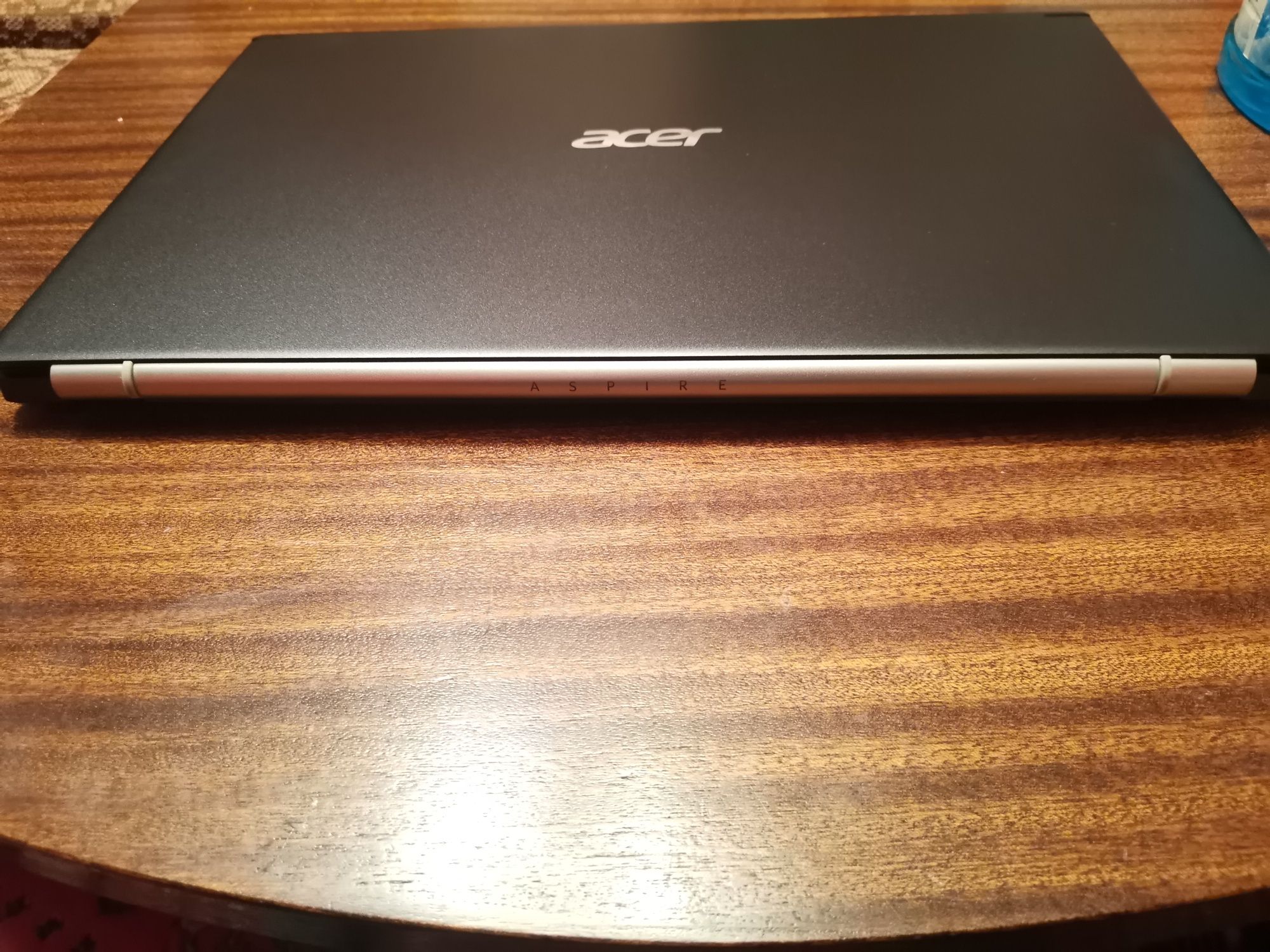 Acer aspire 5 за бързите го свалям на 950лв