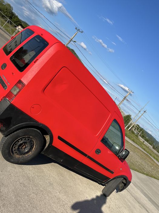 Opel combo.