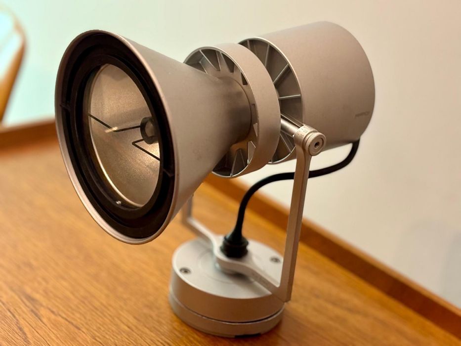 Lampa de perete iGuzzini