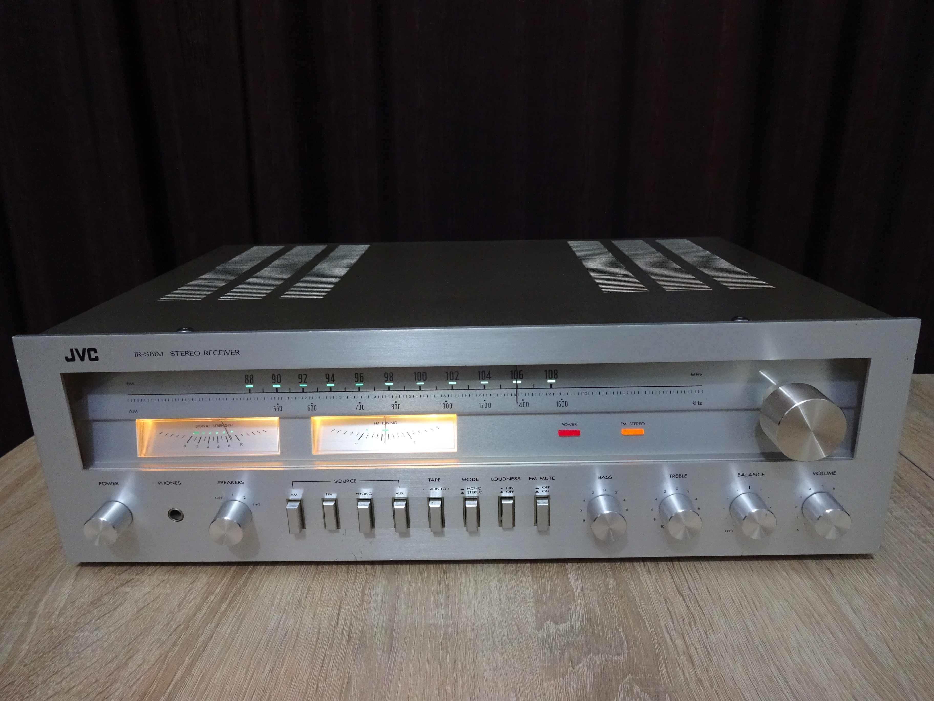 Amplituner JVC JR-S81