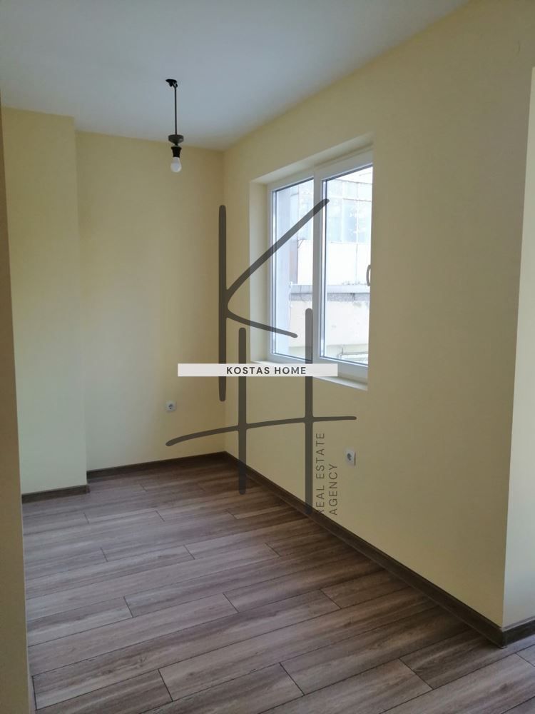 Продава се Четиристаен апартамент в Варна, Кайсиева градина - 86 кв.м за 1454 €/кв.м - Снимка #2