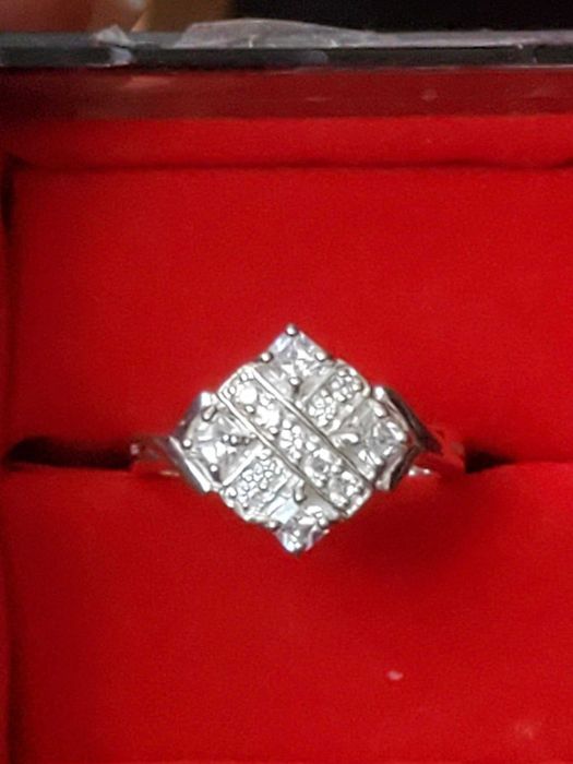 AG95,inel argint 925,nou/marcat, zirconiu alb, model deosebit