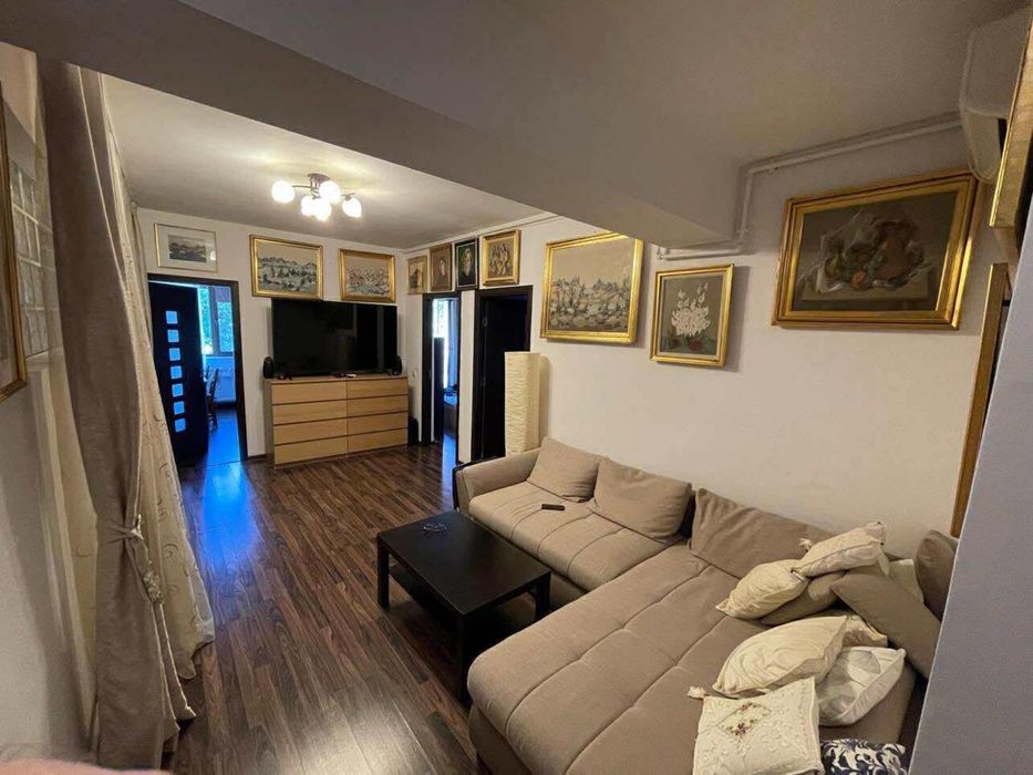 De vanzare apartament Baneasa Sisesti 3 camere