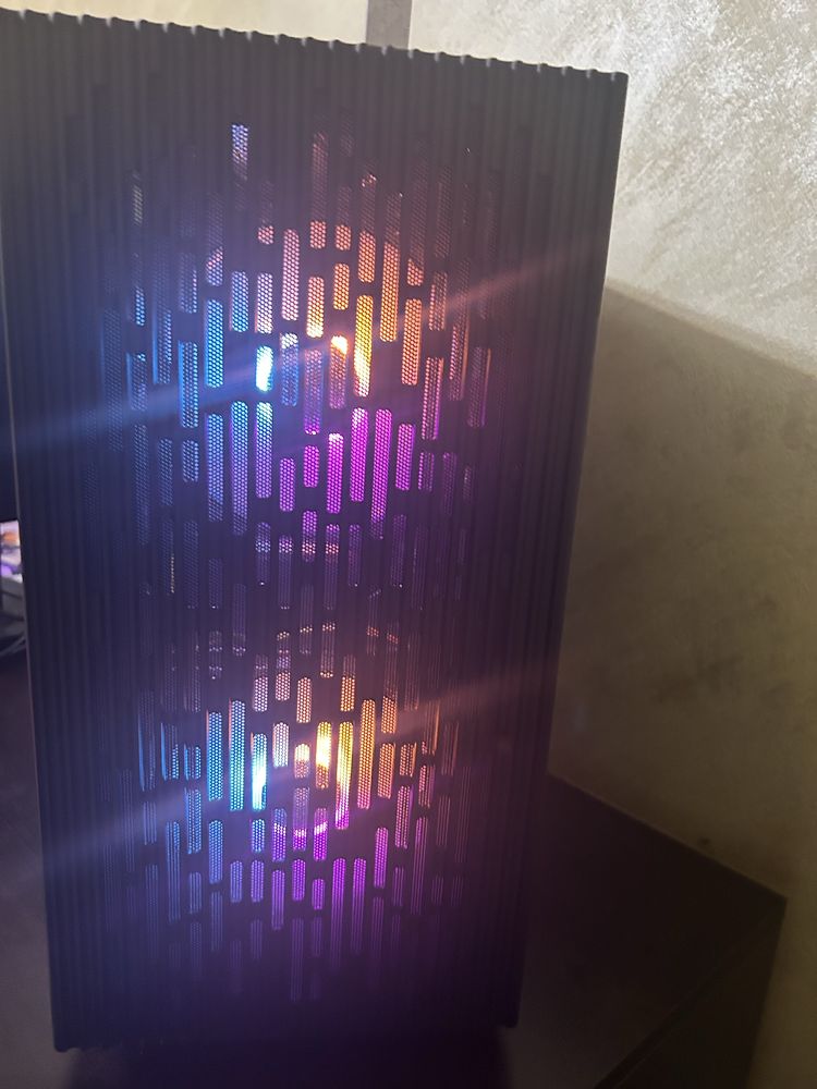 Гейминг компютър с RTX 3060, Ryzen 5 5600X, 16GB ram 3200mhz