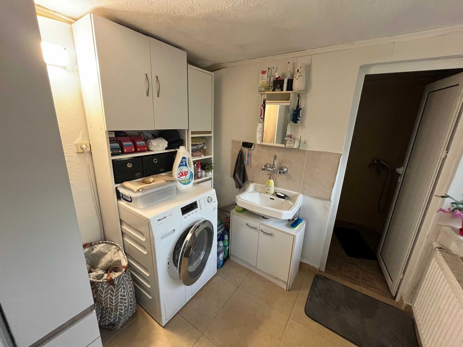 Продава се къща в гр. Мъглиж – отлична семейна имотна възможност!