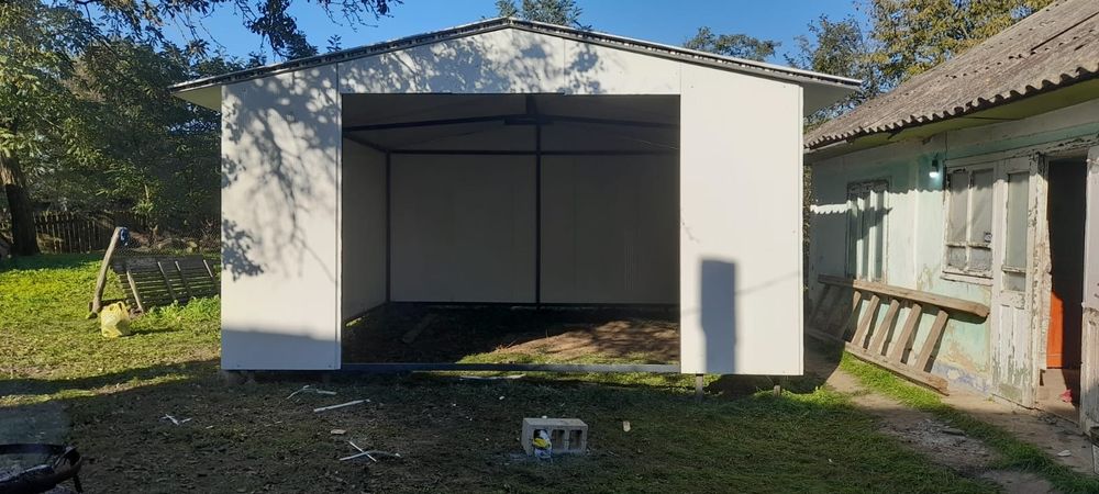 Vând garaje auto pe structură metalică