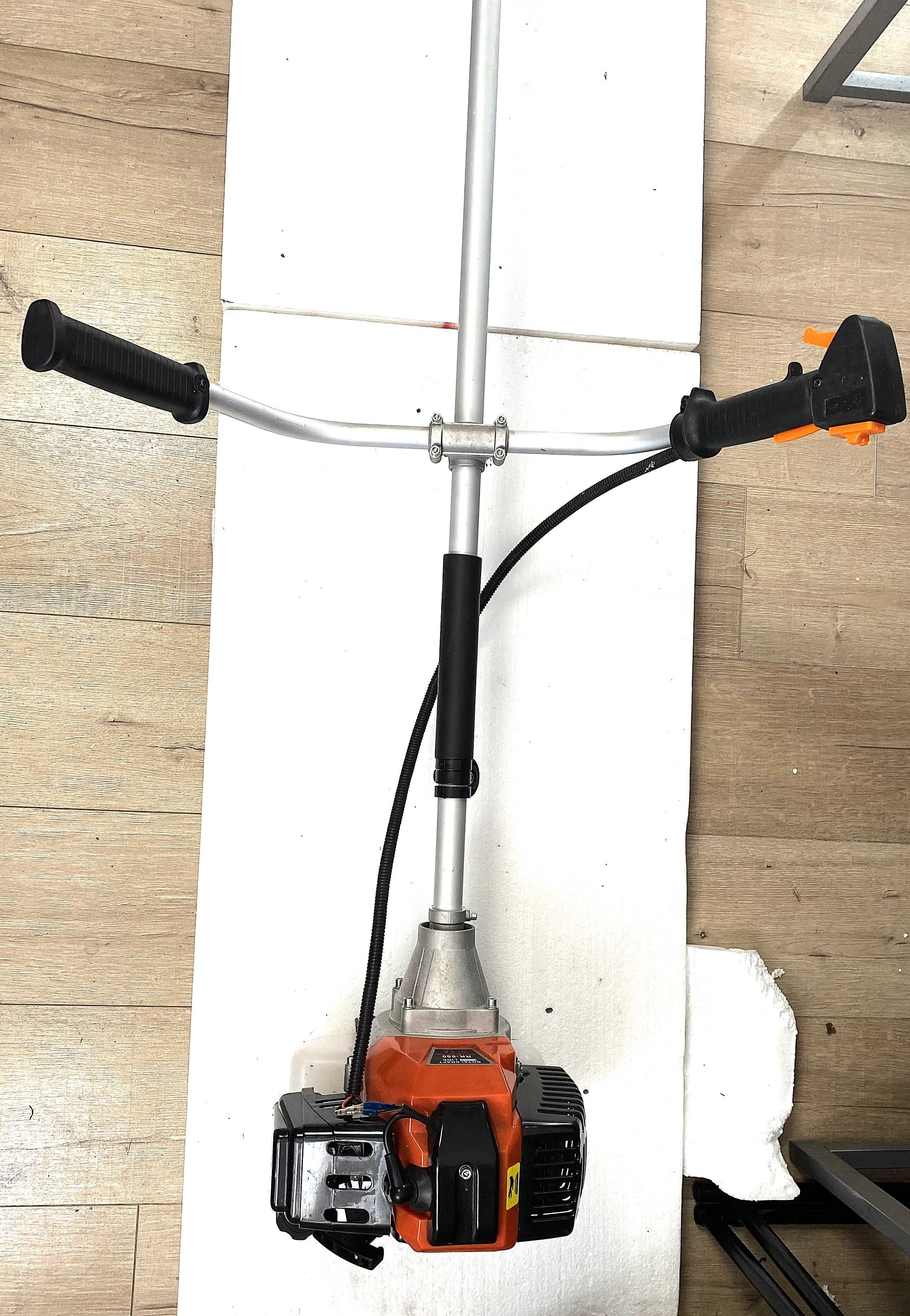 Motocoasa Umerala 5.5 CP, 9000 RPM, Accesorii Incluse, Versatila