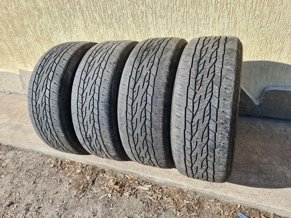 4 бр. всесезонни гуми 225/55/18 Continental 2x5,5 mm 2x4,5 mm DOT 1017