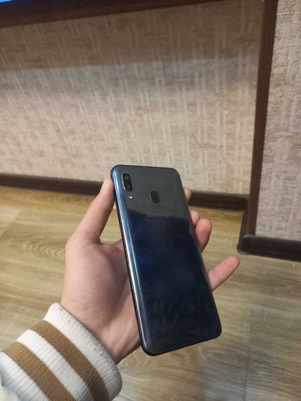Samsung A20 abmen 7 8laga