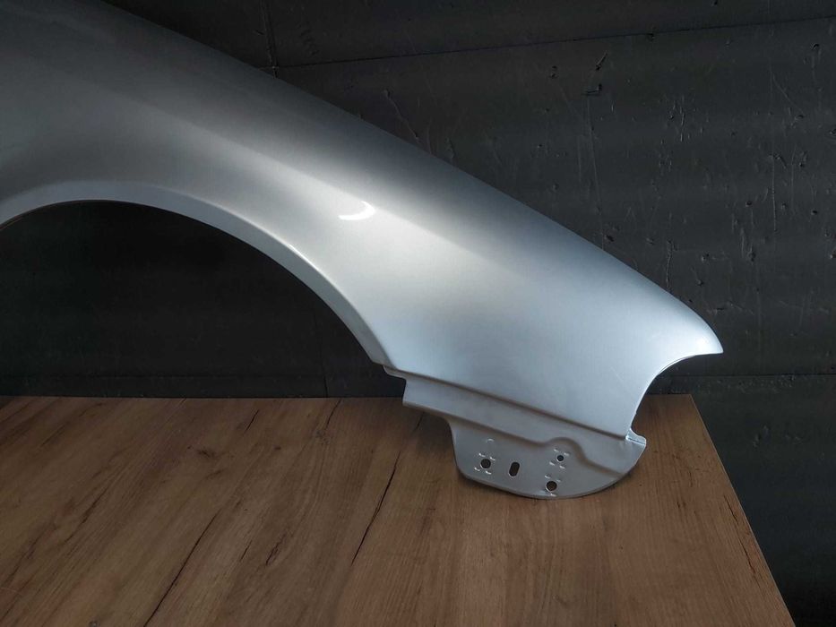 Aripa Fata Dreapta Skoda Octavia 1/I An 1999-2007 (F7T (Gri Deschis))