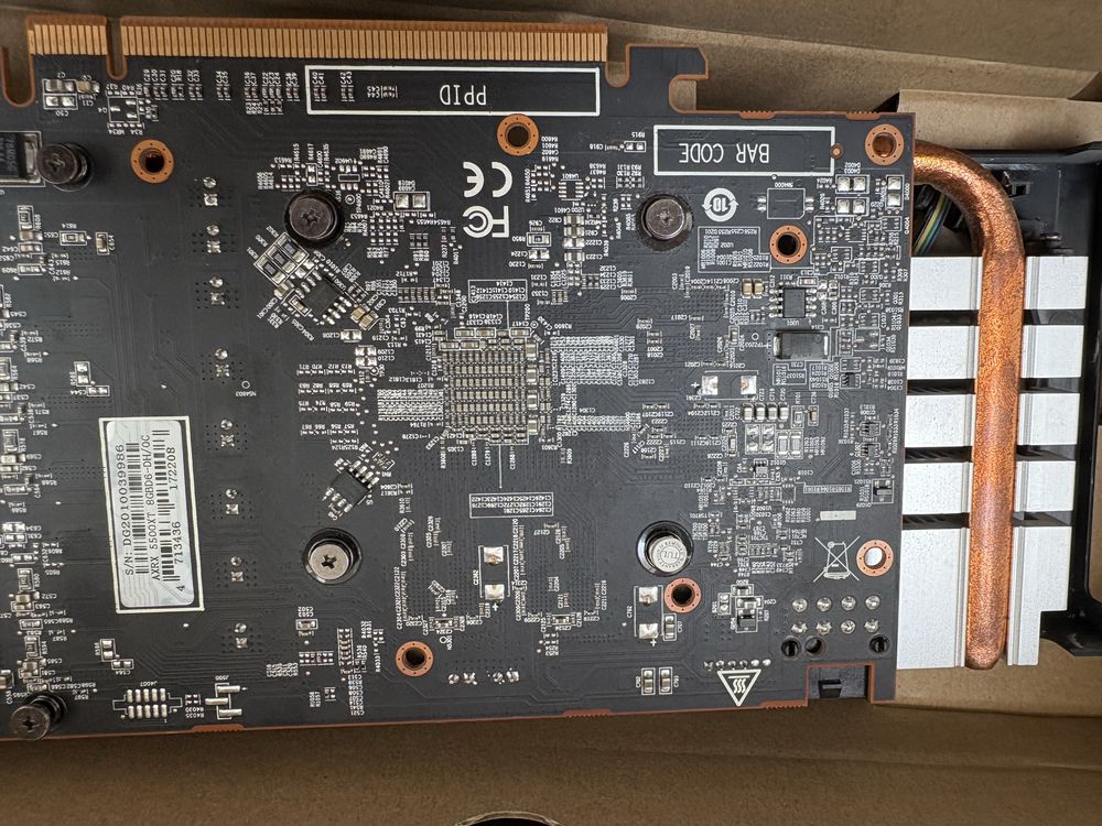 Видеокарта Radeon RX 5500 XT 8GB