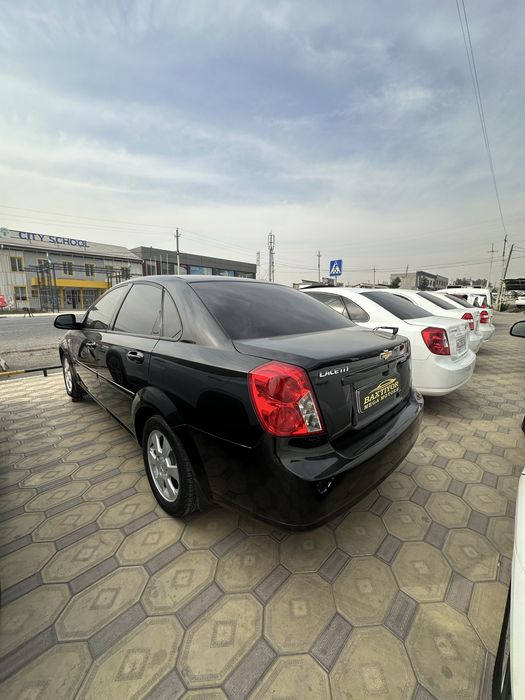 Jentra 2023 bez lyuk