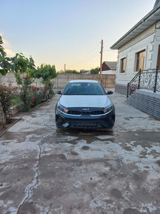 Срочни сотилади KIA CERATO Арендага хам келишамиз