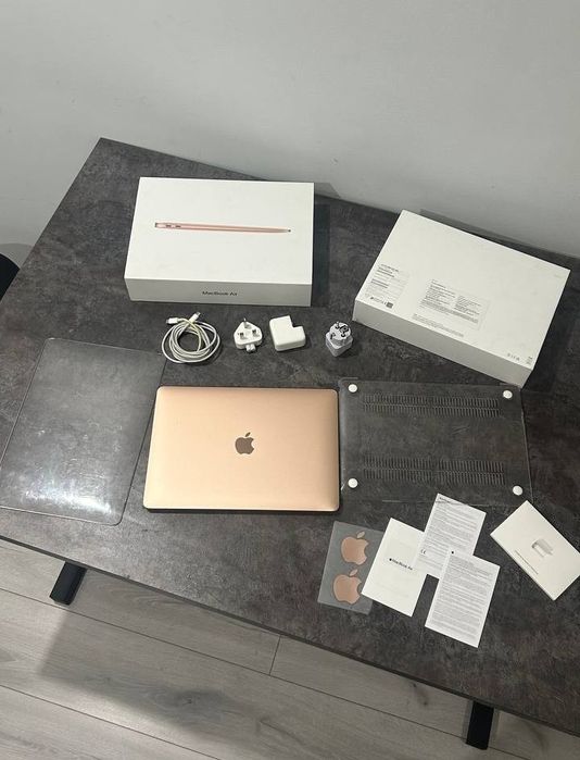 Macbook Air 256/8 гб 2018 идеально Полный Комплект intel Corei5 Алматы