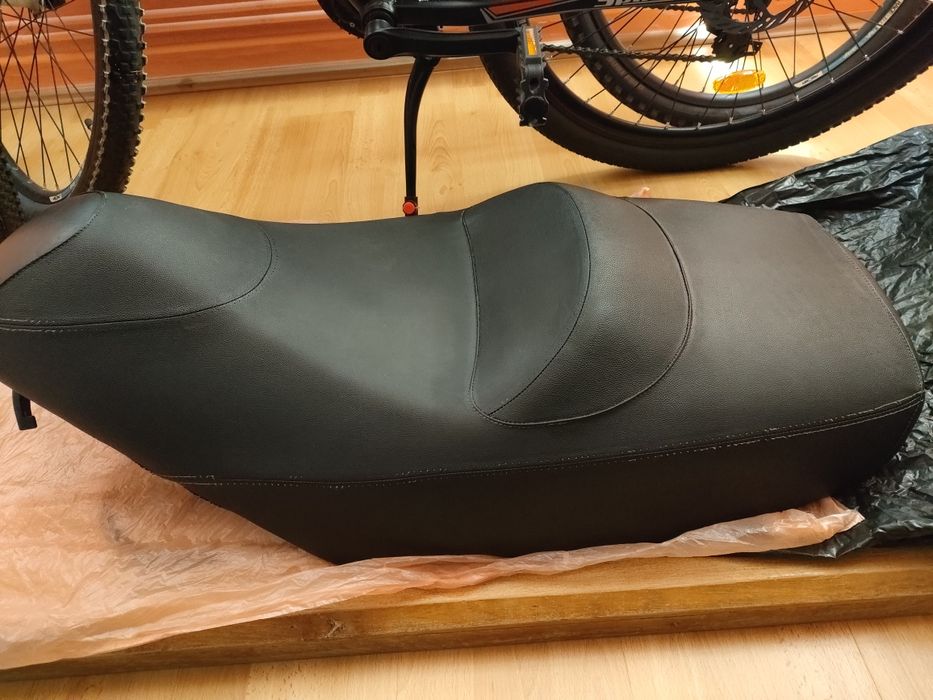 Șa (Scaune)Piaggio Xevo,X8 125cmc,Și Șa Piaggio Xevo 400 cc