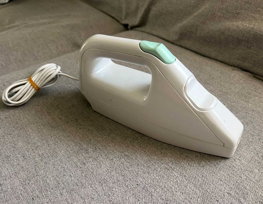 Cuțit electric Moulinex Classic tip 859, 220-240V 100W, aproape nou