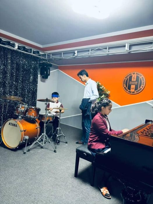 Musiqa  O'qituvchisiman BARABANDAN dars beraman 5 yoshdan 25 yoshgacha