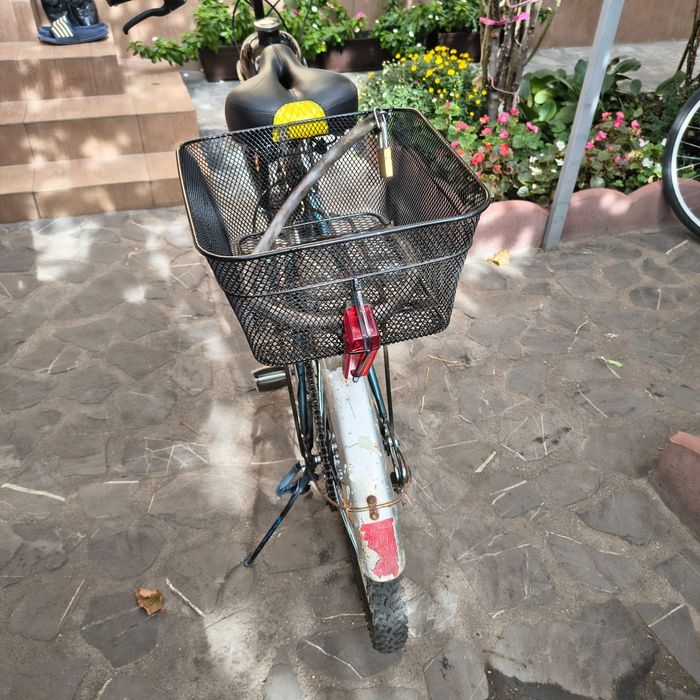 Bicicleta cu motor