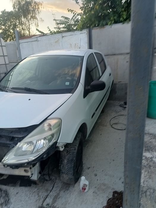 Reno klio на части