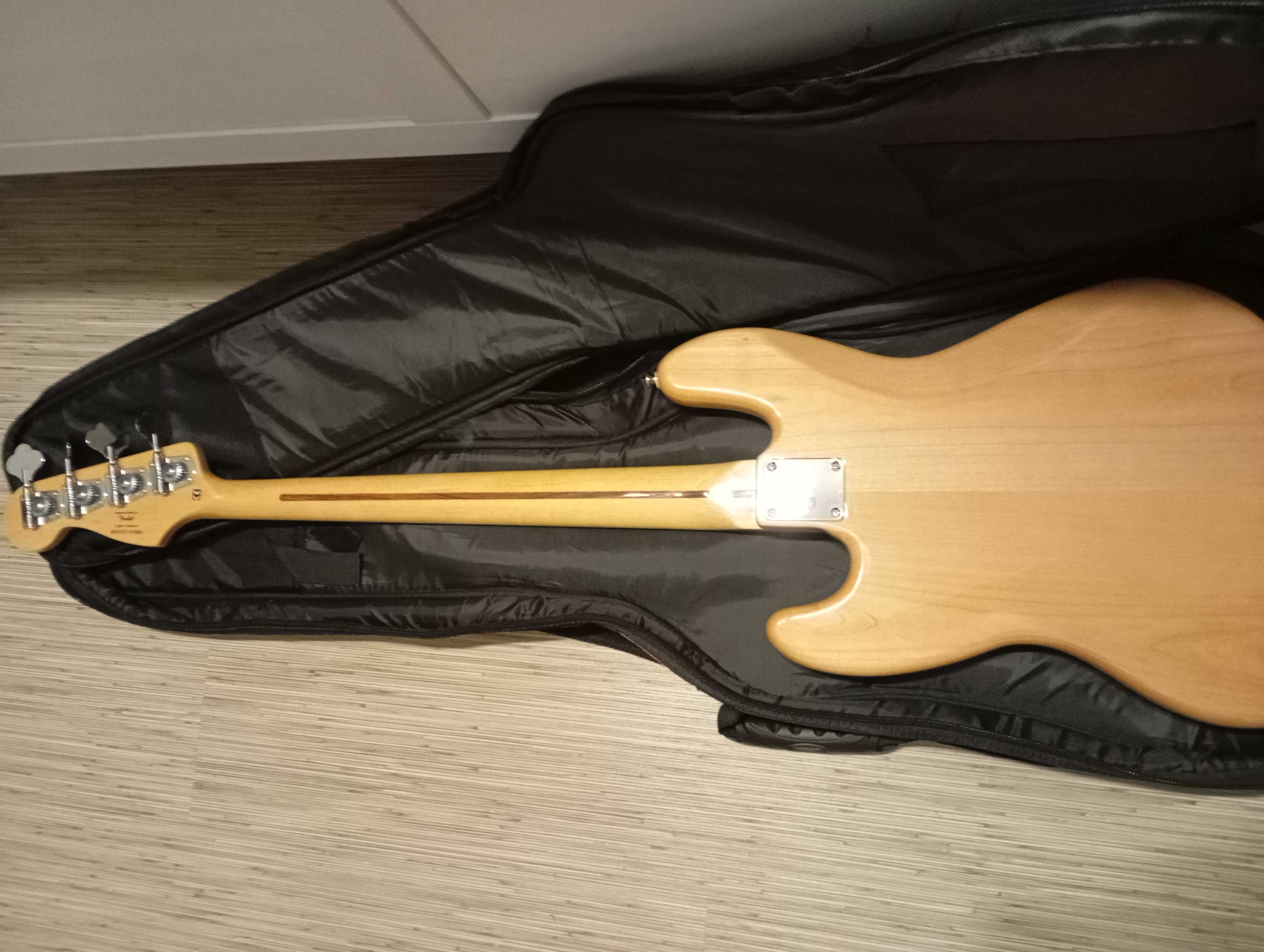 Chitară Bass Fender Squier CV 70s Jazz Bass MN NAT