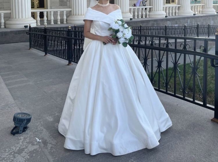 Свадебные платья с фатой