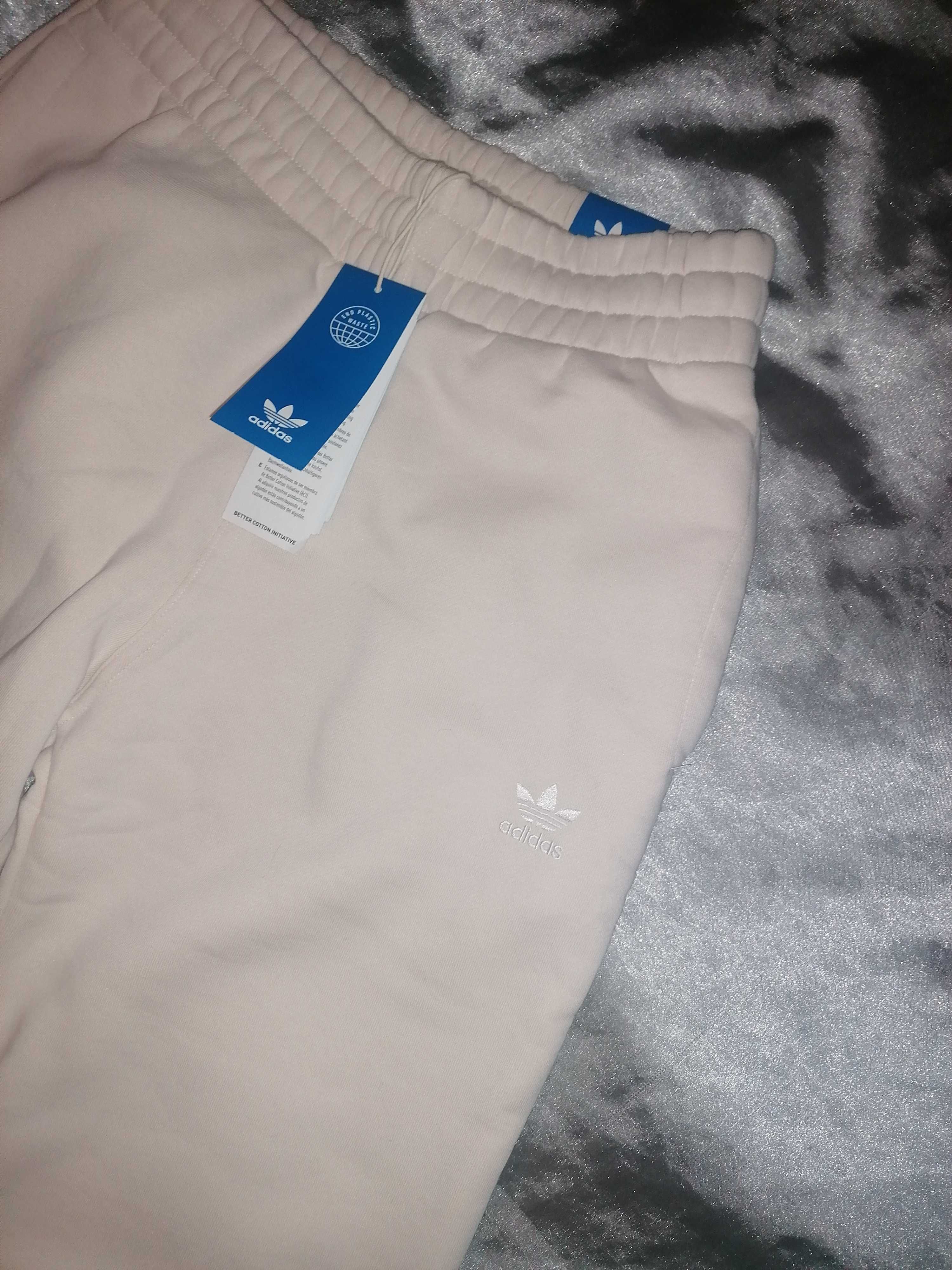 Pantaloni Adidas dama xs oversize vătuiti la interior