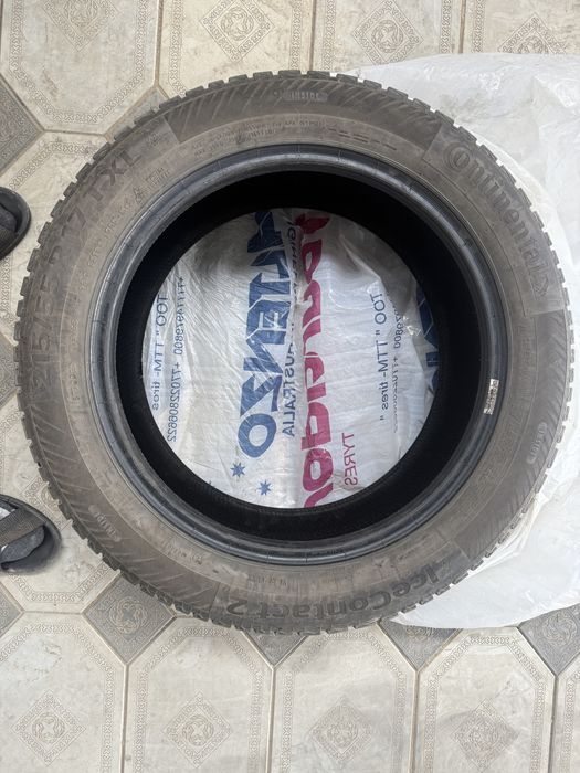 Комлект зимних шин Continental 215/55 R17