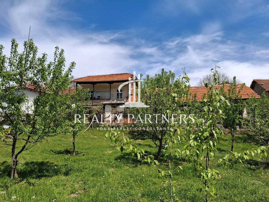 Къща в с. Горна Врабча област Перник