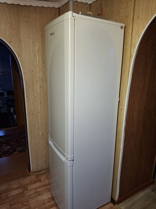 Продам холодильник