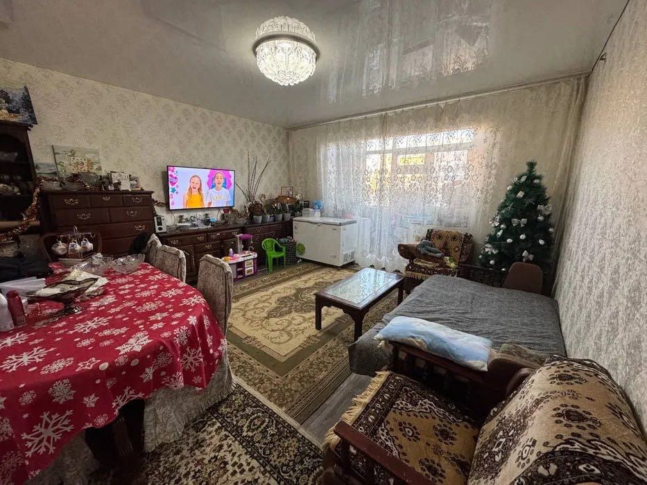 Продается 3х комнатная квартира на массиве М. Риёзи Паркентский