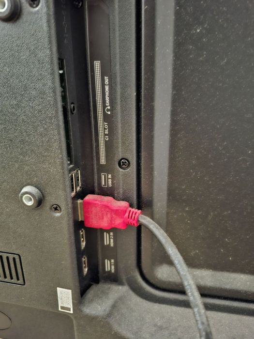 Телевизор 32" Crown