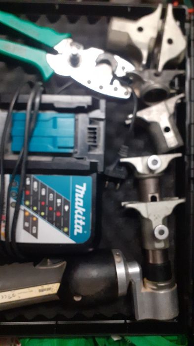 Rehau makita klauke presa hidraulica glisare